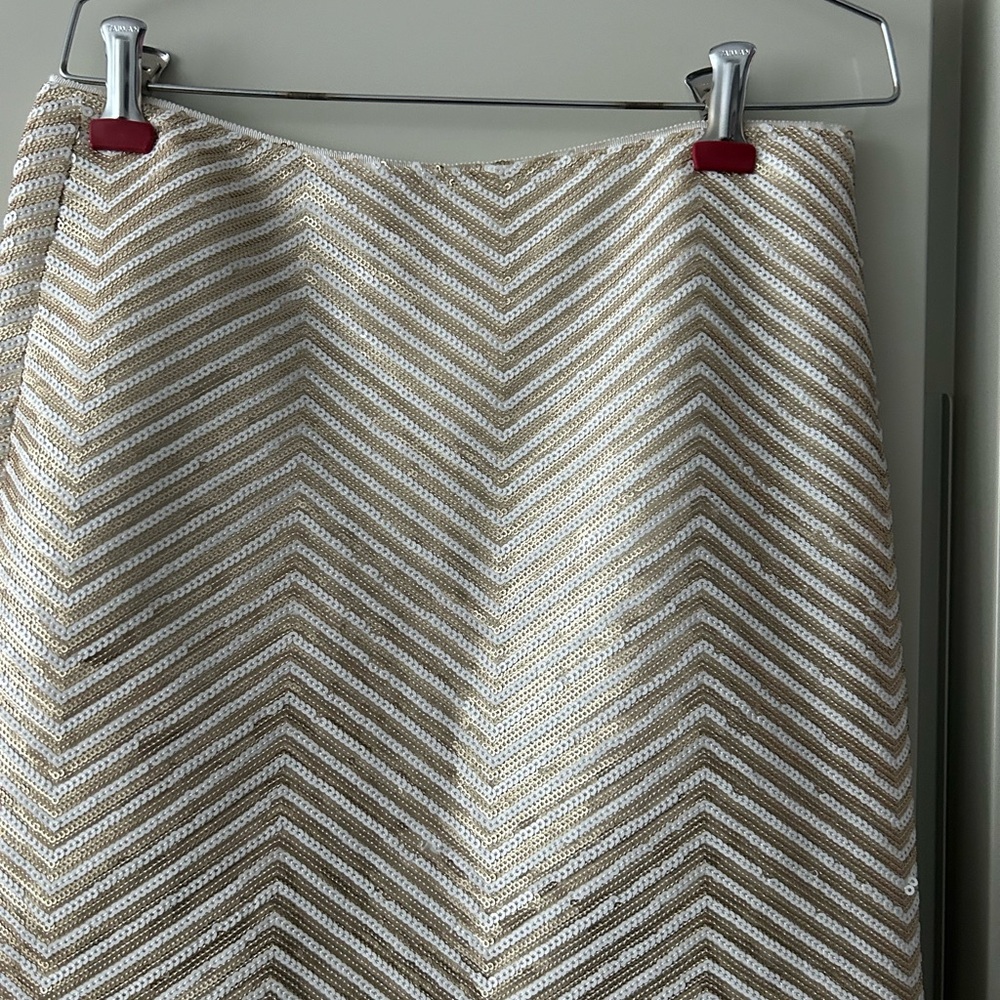Banana Republic White Midi Pencil Skirt for Work